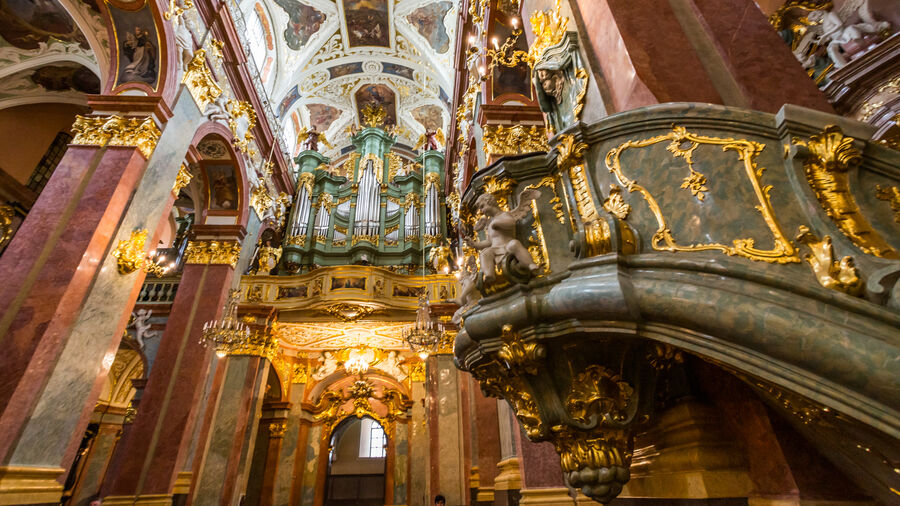 Du lịch Châu Âu tự túc - Du lịch Ba Lan tự túc - Jasna Góra Monastery, Częstochowa Du lịch Châu Âu tự túc - Du lịch Ba Lan tự túc - Jasna Góra Monastery, Częstochowa