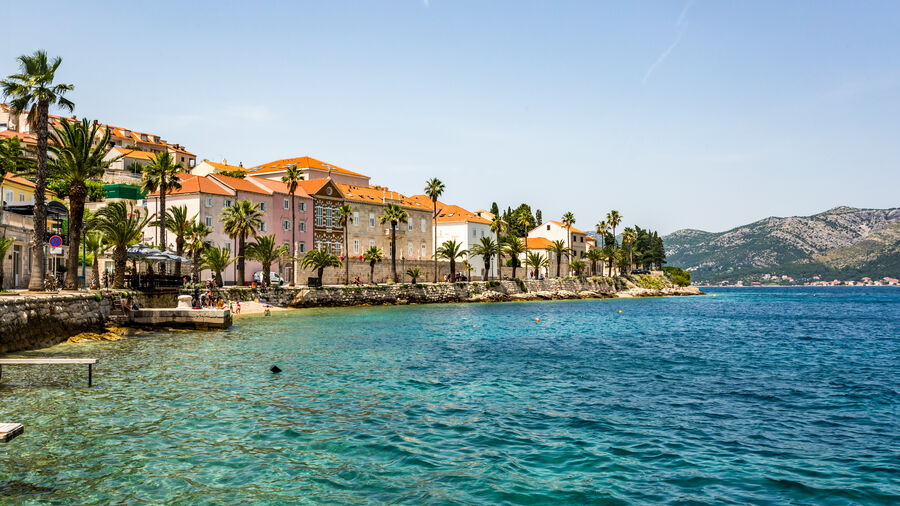 Du lịch Châu Âu tự túc - Du lịch Croatia tự túc - Korčula Beach, Palm Trees Du lịch Châu Âu tự túc - Du lịch Croatia tự túc - Korčula Beach, Palm Trees