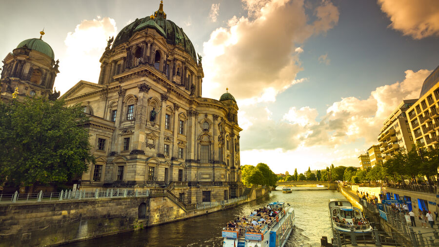 Du lịch Đức - Thành phố Berlin - Nhà thờ Berlin bên sông, Berlin