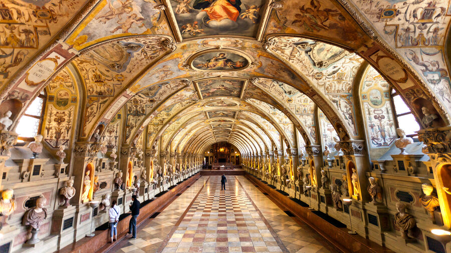 Du lịch Đức - Thành phố Munich - Bảo tàng đồ cổ ở Residenz, Munich